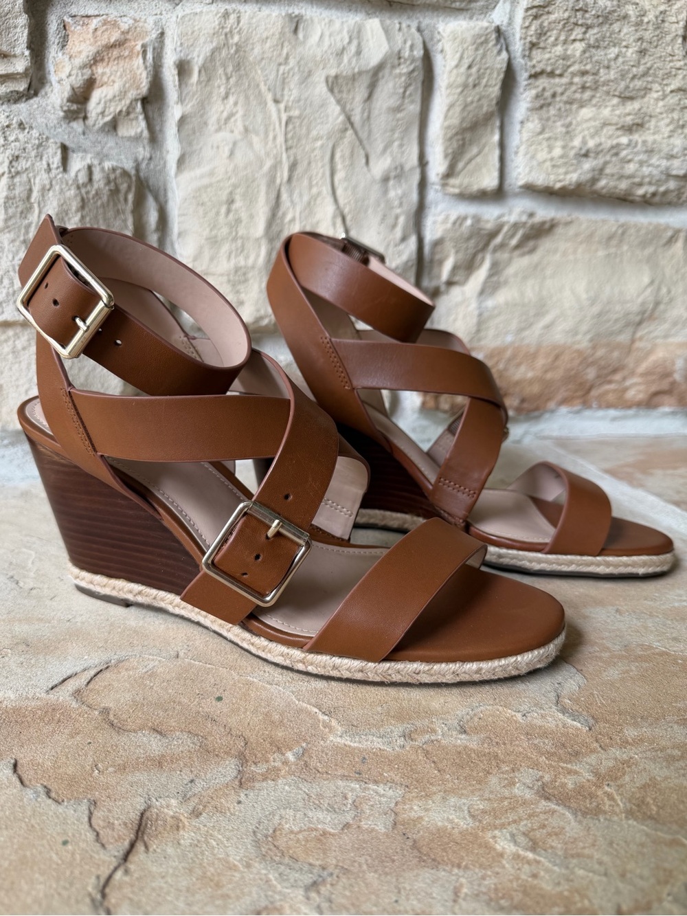 Essex Lane Women's Brown Leather Wedge Sandals with Buckle Straps